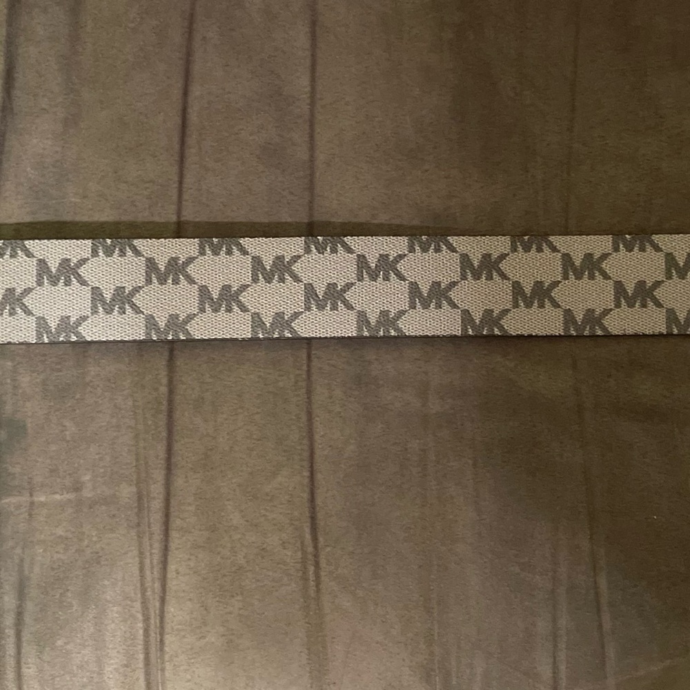 Michael Kors Belt - Picture 4 of 6